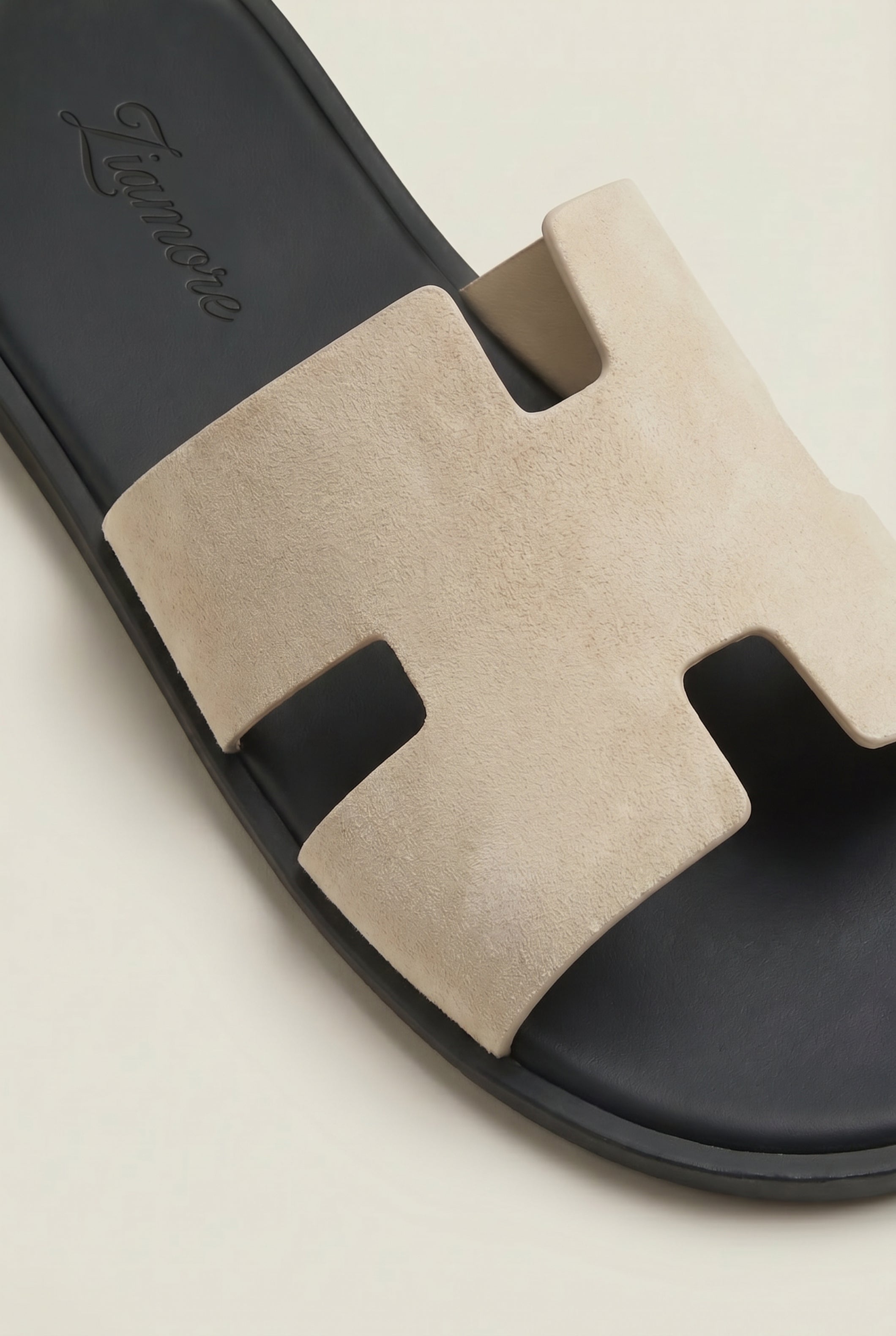 Capri Suède Slide Cream